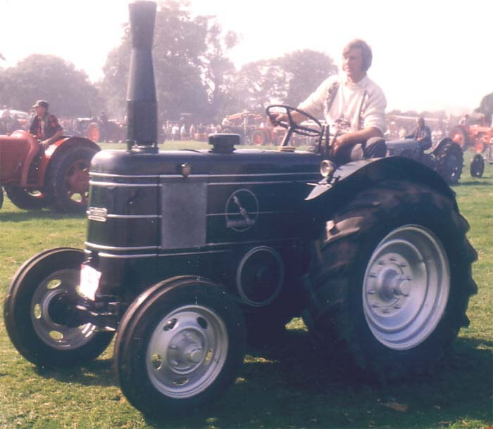 Field Marshall Series II Tractor Image 2