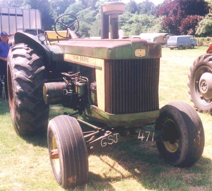 John Deere Model 820 Tractor 1957
