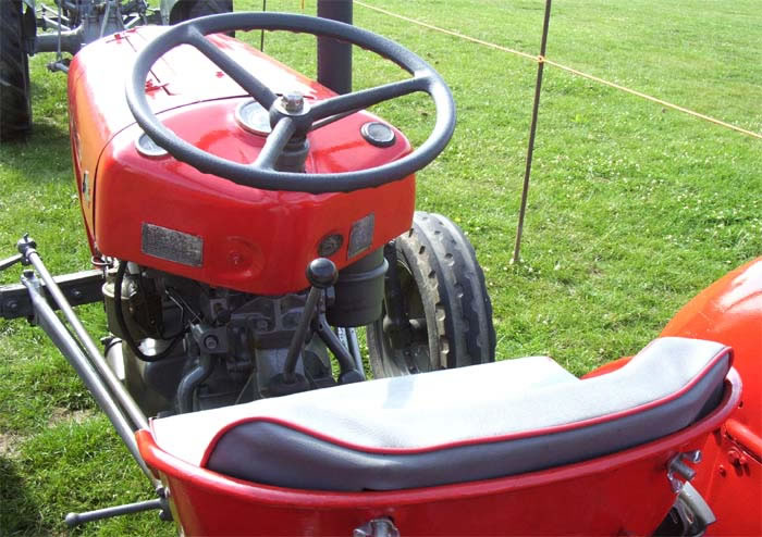 Massey Ferguson MF 35 Tractor Detail