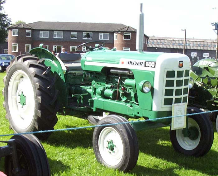 Oliver 600 Diesel Tractor 1962