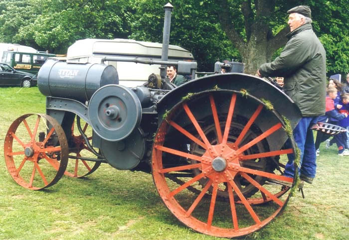 International Harvester Titan 10-20 Tractor 1919 View 2