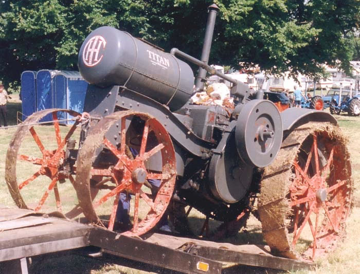 International Harvester Titan 10-20 Tractor 1919 View 4